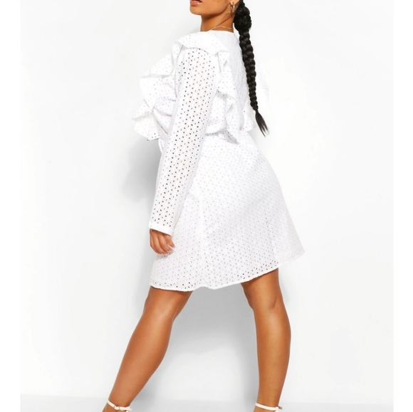 Plus Eyelet Ruffle Detail Skater Dress - Picture 2 of 14